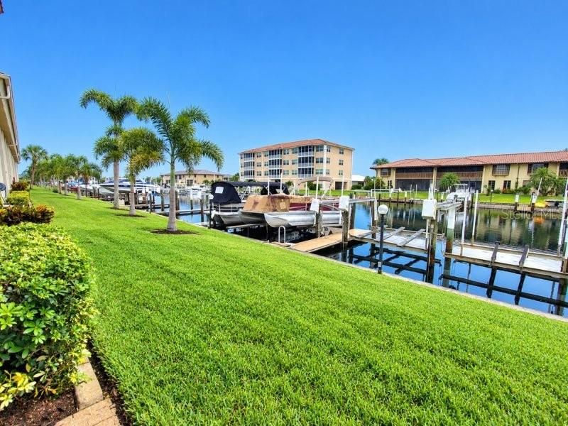 For Rent: $3,800 (2 beds, 2 baths, 1111 Square Feet)