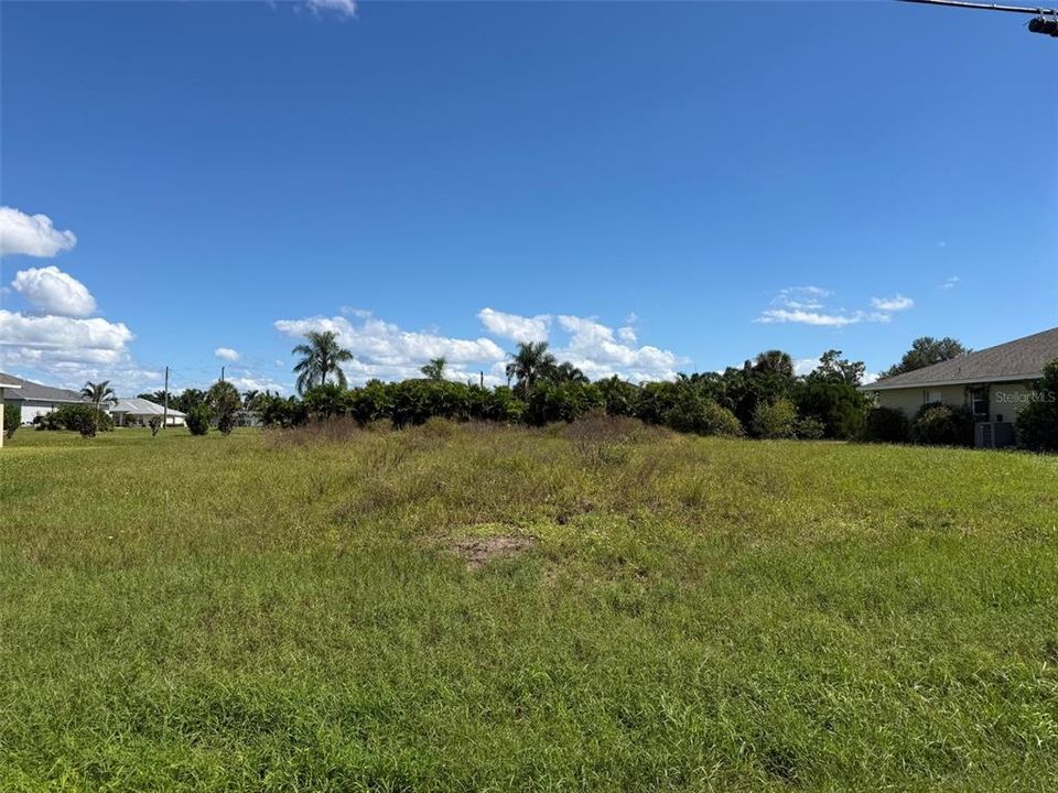 На продажу: $39,000 (0.20 acres)