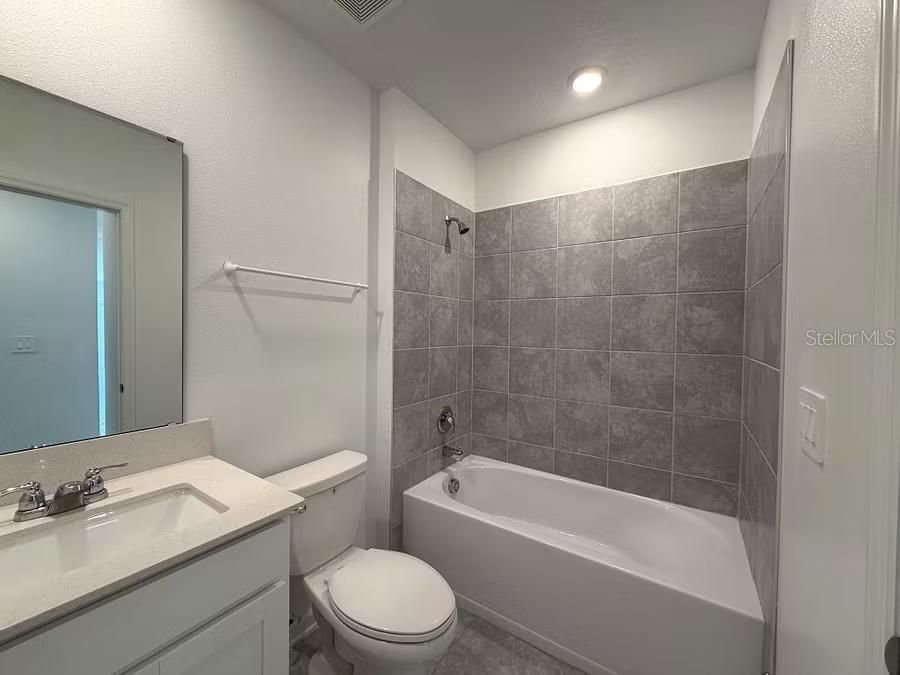 В аренду: $2,095 (3 спален, 2 ванн, 1432 Квадратных фут)
