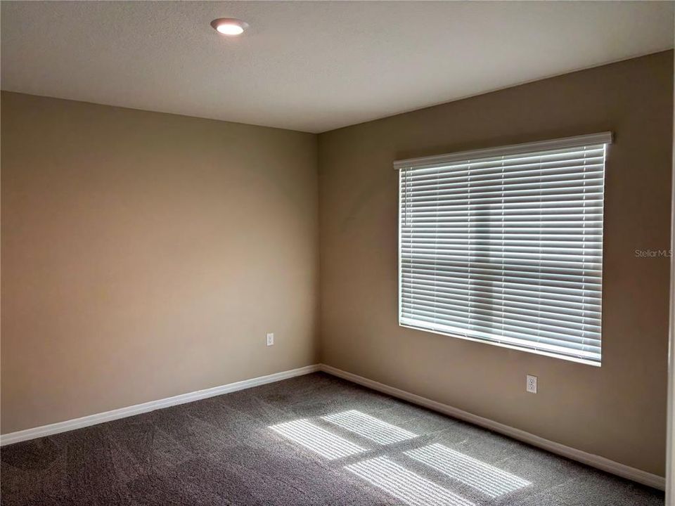 En Venta: $339,900 (3 camas, 2 baños, 1501 Pies cuadrados)