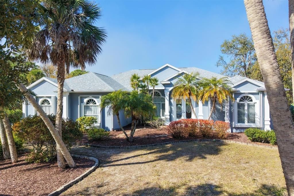 En Venta: $749,900 (4 camas, 3 baños, 3089 Pies cuadrados)