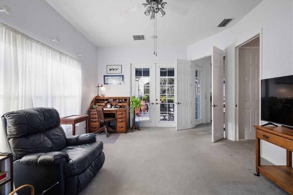 En Venta: $749,900 (4 camas, 3 baños, 3089 Pies cuadrados)