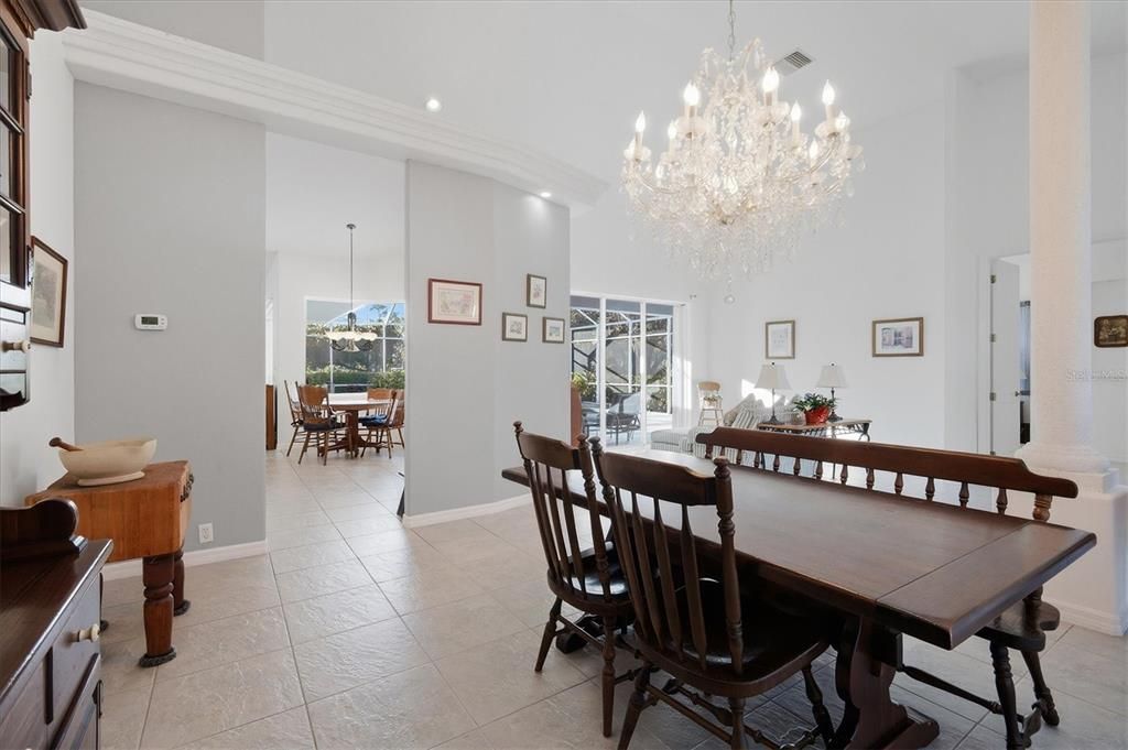 En Venta: $749,900 (4 camas, 3 baños, 3089 Pies cuadrados)