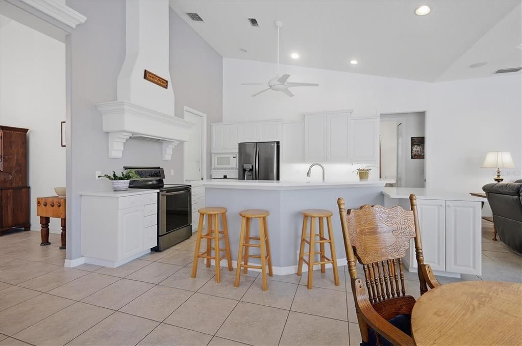 En Venta: $749,900 (4 camas, 3 baños, 3089 Pies cuadrados)