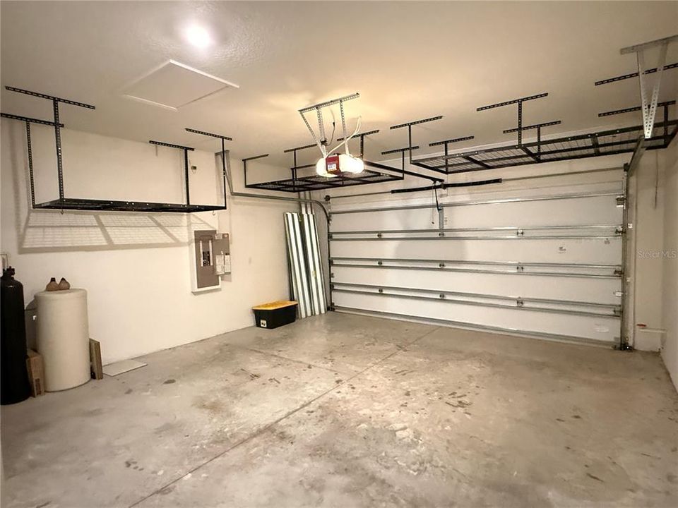 На продажу: $255,000 (4 спален, 2 ванн, 2004 Квадратных фут)