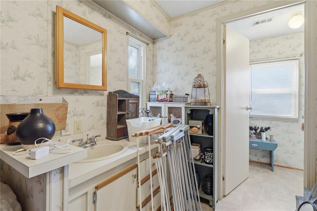 На продажу: $180,000 (3 спален, 2 ванн, 1620 Квадратных фут)