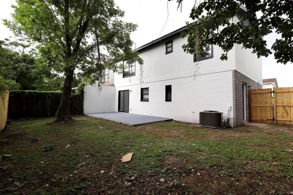 For Sale: $325,000 (3 beds, 2 baths, 1245 Square Feet)