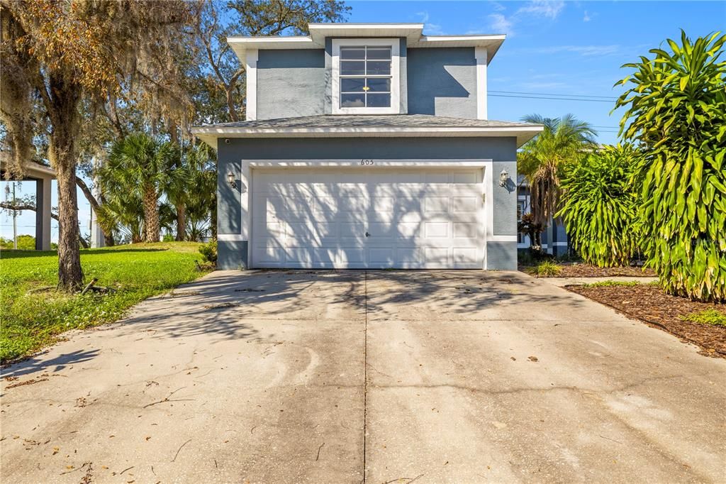 En Venta: $475,000 (4 camas, 2 baños, 1941 Pies cuadrados)