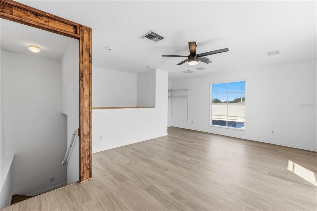 En Venta: $475,000 (4 camas, 2 baños, 1941 Pies cuadrados)