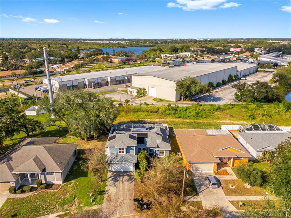 En Venta: $475,000 (4 camas, 2 baños, 1941 Pies cuadrados)