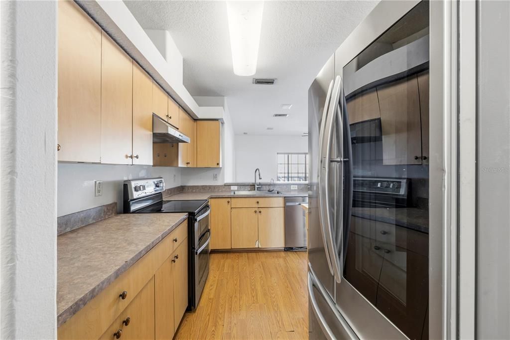 En Venta: $475,000 (4 camas, 2 baños, 1941 Pies cuadrados)