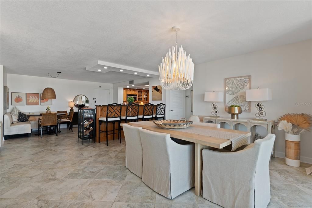 For Sale: $1,395,000 (3 beds, 3 baths, 2800 Square Feet)