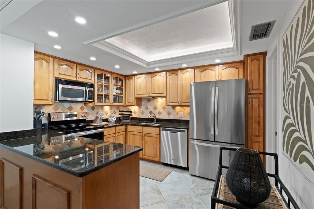 For Sale: $1,395,000 (3 beds, 3 baths, 2800 Square Feet)
