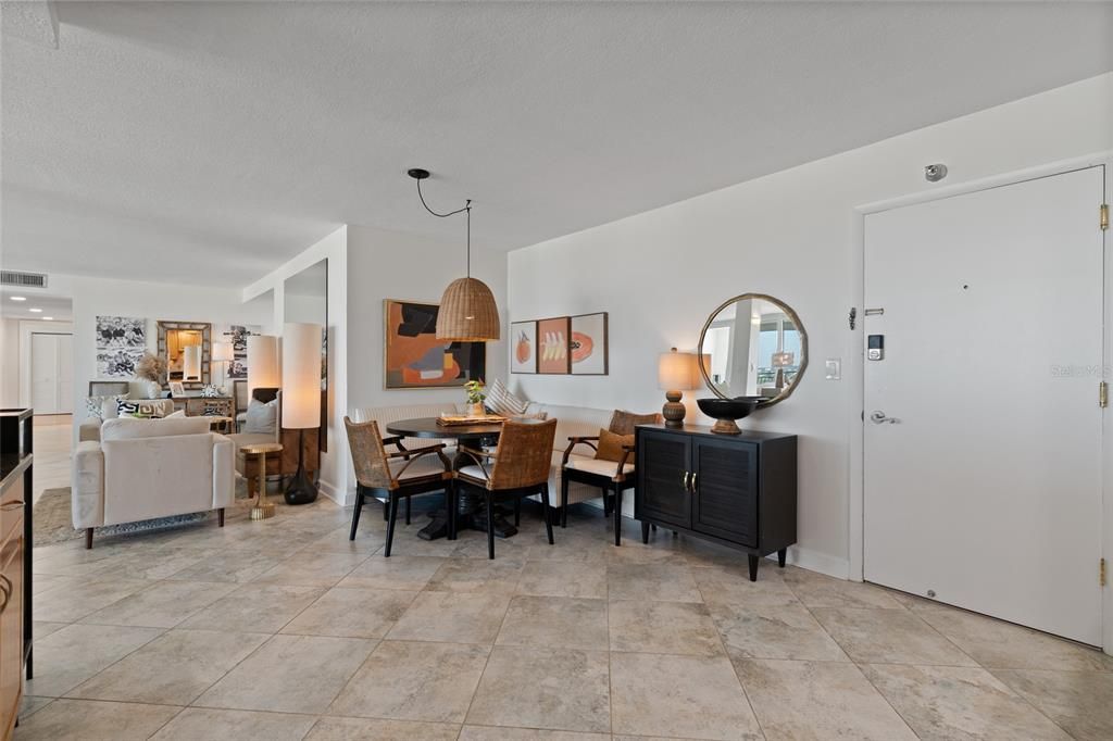 For Sale: $1,395,000 (3 beds, 3 baths, 2800 Square Feet)