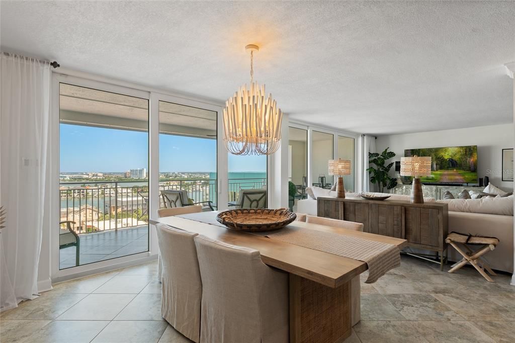 For Sale: $1,395,000 (3 beds, 3 baths, 2800 Square Feet)