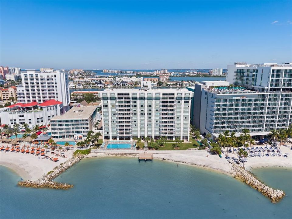 For Sale: $1,395,000 (3 beds, 3 baths, 2800 Square Feet)