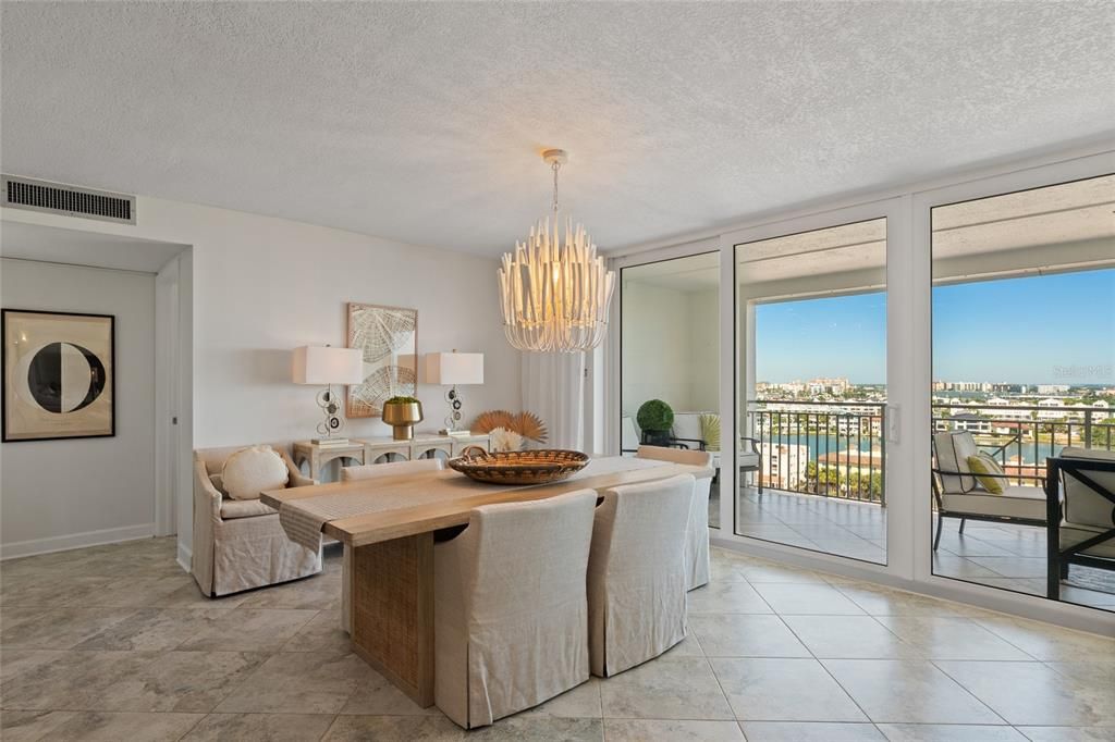 For Sale: $1,395,000 (3 beds, 3 baths, 2800 Square Feet)