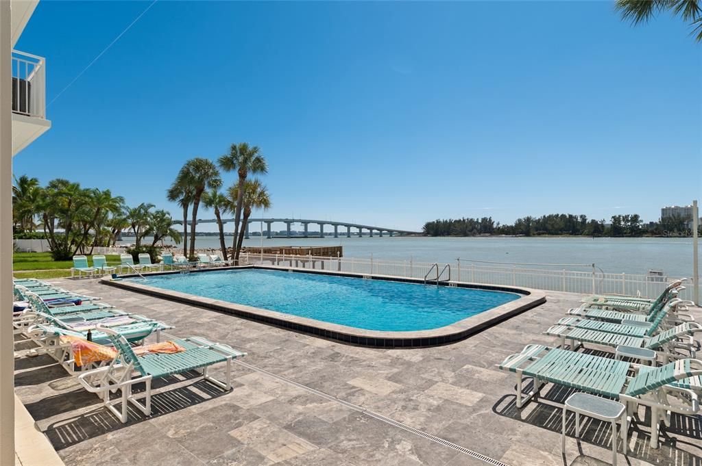 For Sale: $1,395,000 (3 beds, 3 baths, 2800 Square Feet)
