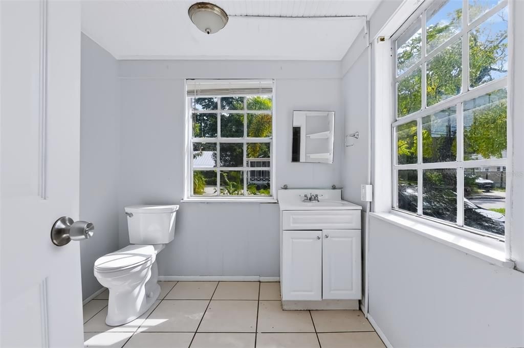 En Venta: $715,000 (6 camas, 0 baños, 1820 Pies cuadrados)