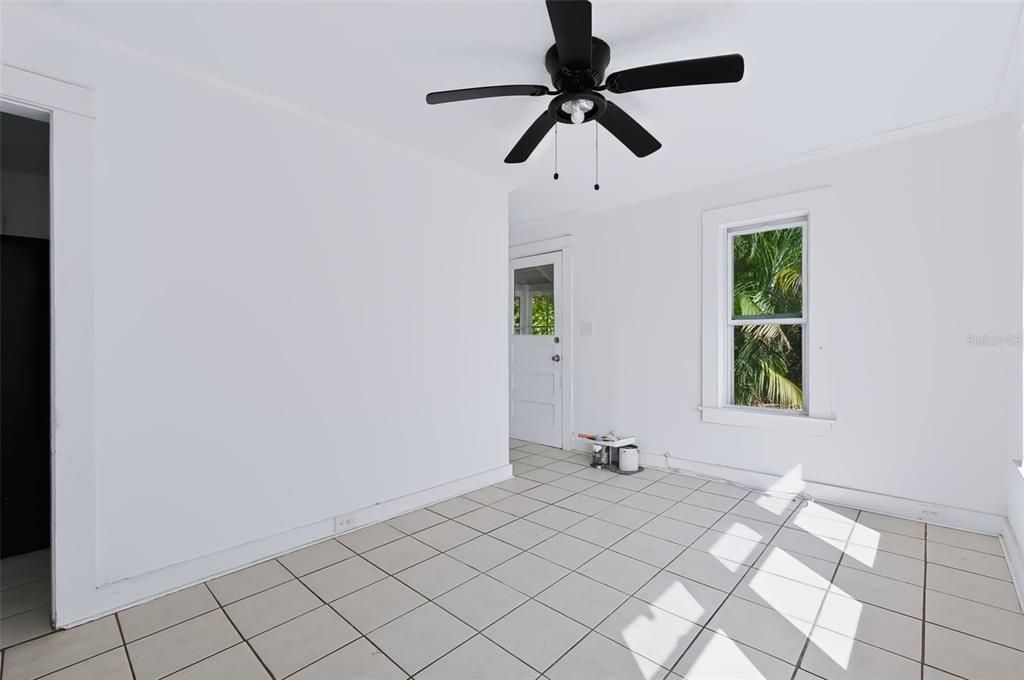 En Venta: $715,000 (6 camas, 0 baños, 1820 Pies cuadrados)