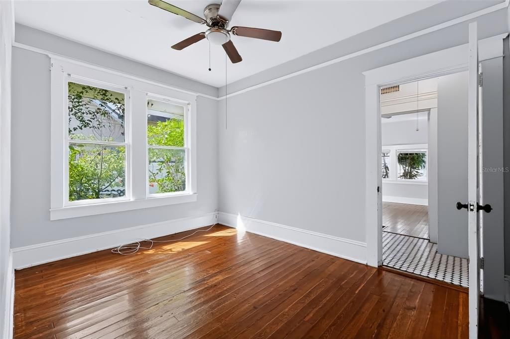 En Venta: $715,000 (6 camas, 0 baños, 1820 Pies cuadrados)