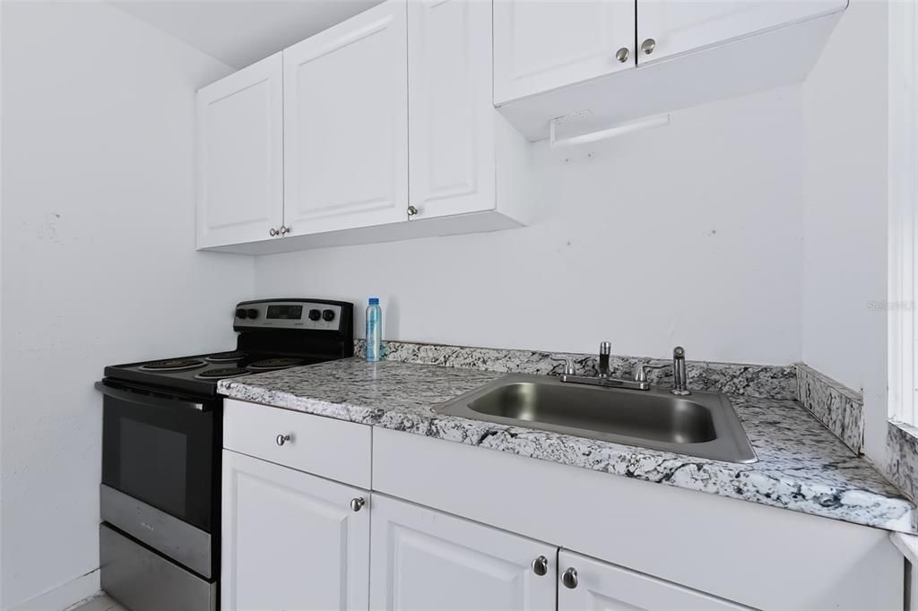 En Venta: $715,000 (6 camas, 0 baños, 1820 Pies cuadrados)