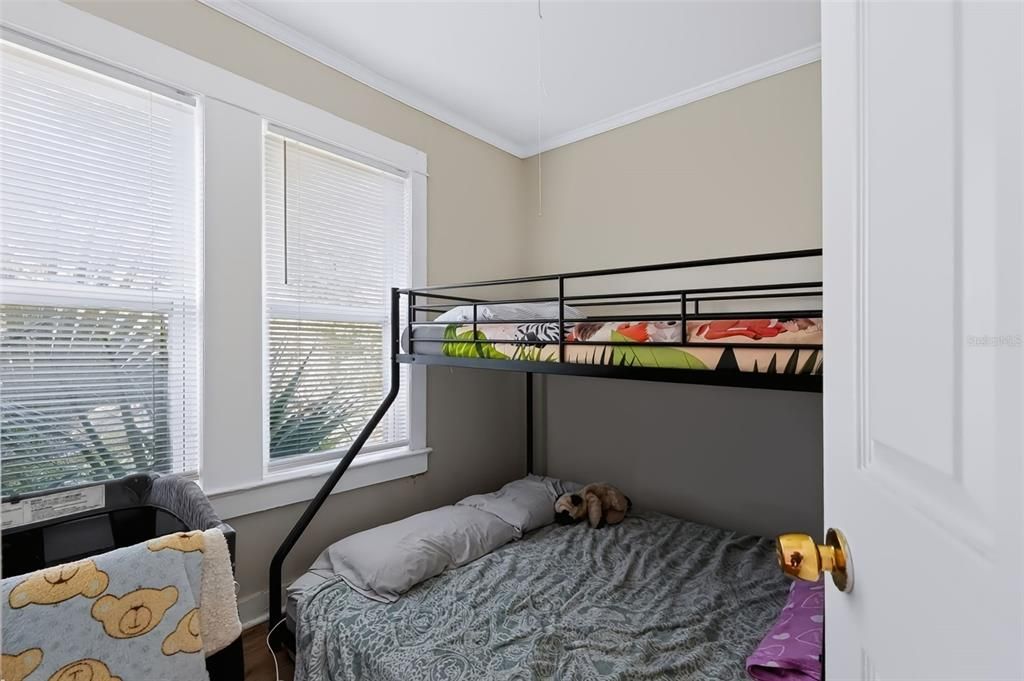En Venta: $715,000 (6 camas, 0 baños, 1820 Pies cuadrados)