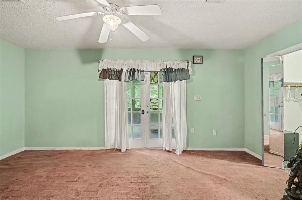 En Venta: $190,000 (3 camas, 3 baños, 1858 Pies cuadrados)