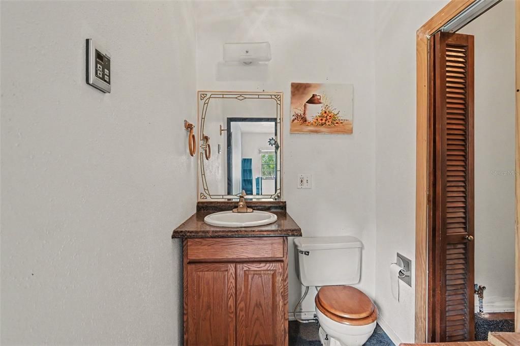 En Venta: $190,000 (3 camas, 3 baños, 1858 Pies cuadrados)