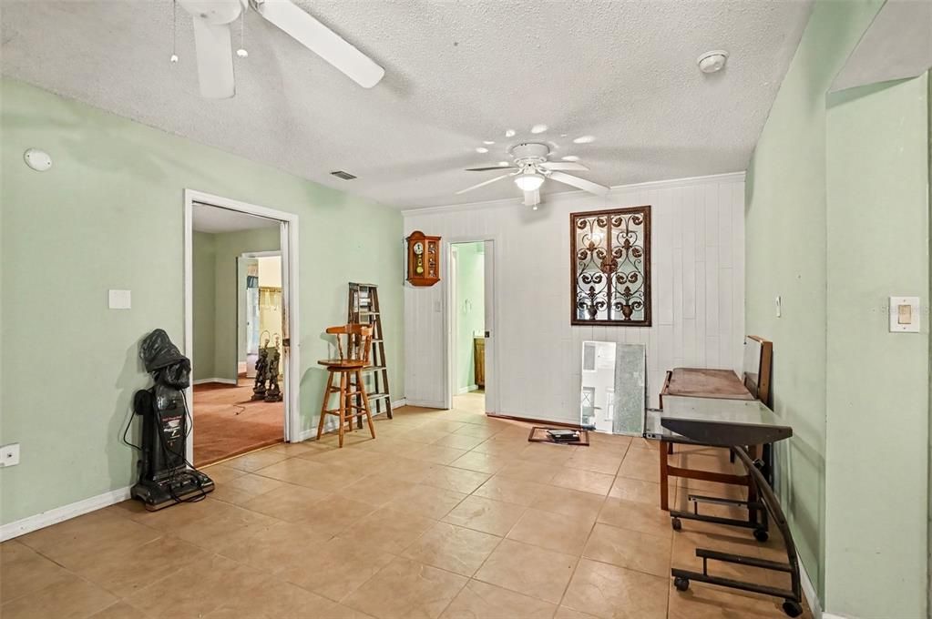 En Venta: $190,000 (3 camas, 3 baños, 1858 Pies cuadrados)