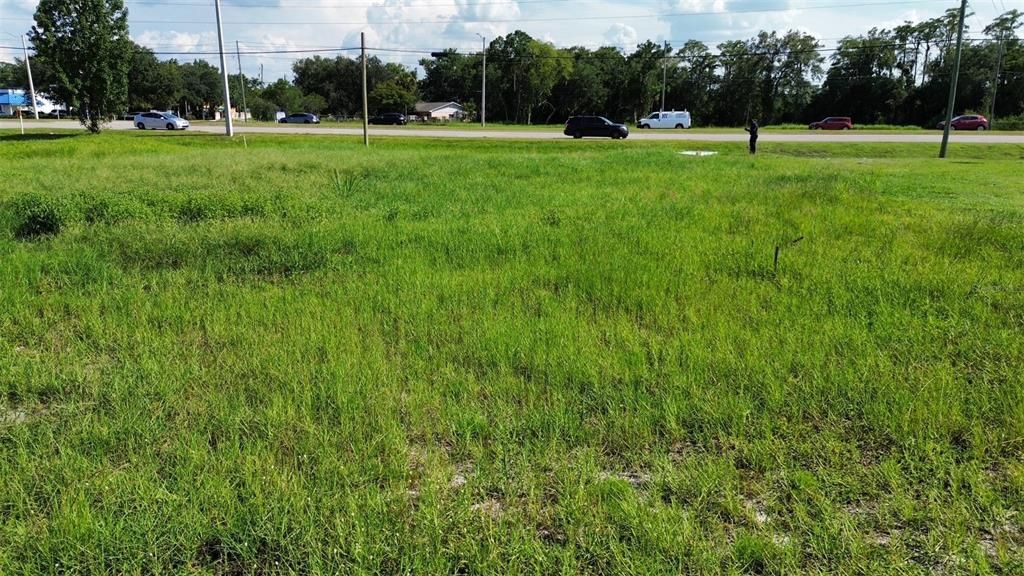 На продажу: $599,000 (0.33 acres)