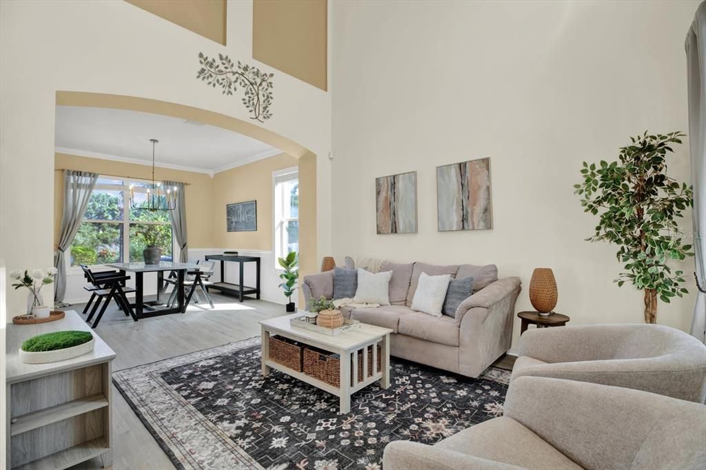 En Venta: $499,900 (4 camas, 2 baños, 2879 Pies cuadrados)