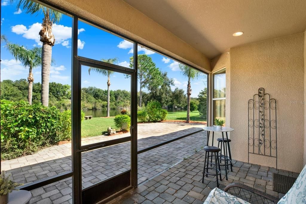 En Venta: $499,900 (4 camas, 2 baños, 2879 Pies cuadrados)