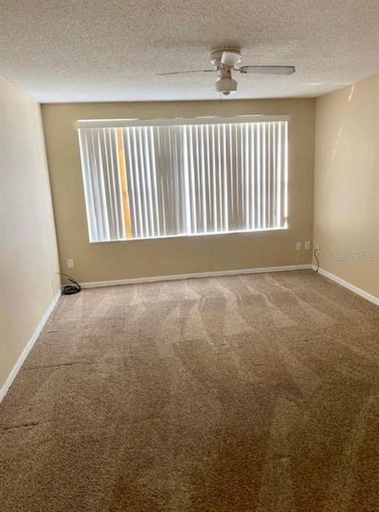 В аренду: $2,800 (5 спален, 3 ванн, 2269 Квадратных фут)