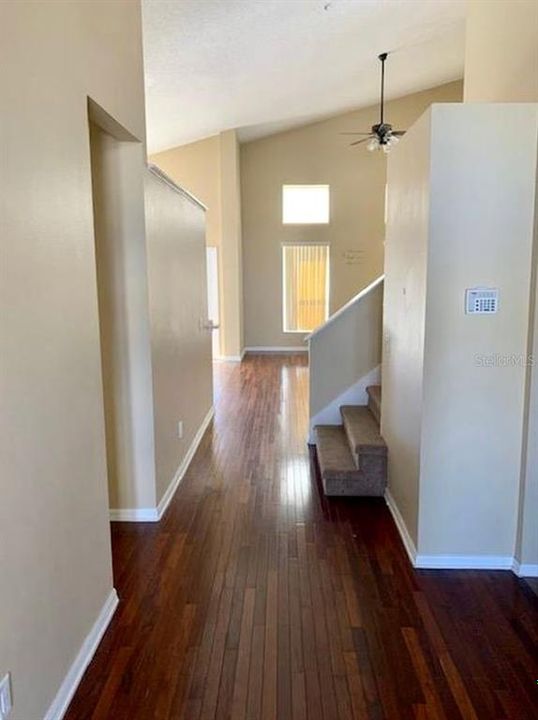 В аренду: $2,800 (5 спален, 3 ванн, 2269 Квадратных фут)