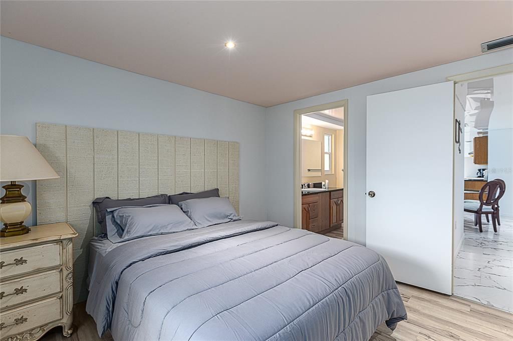For Rent: $2,345 (3 beds, 2 baths, 1200 Square Feet)