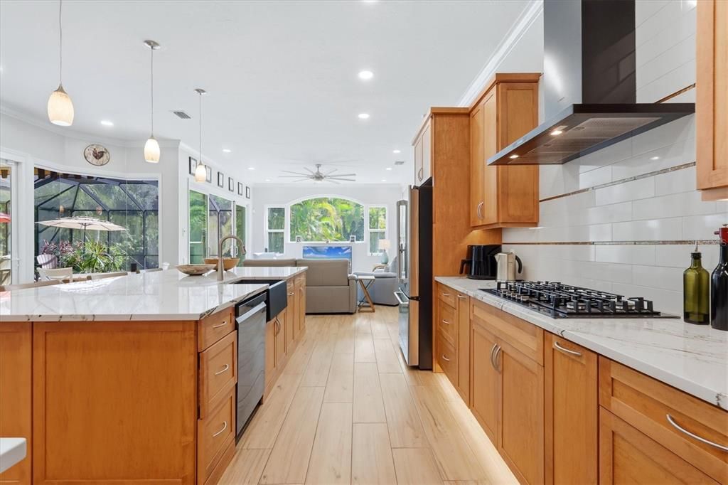 For Sale: $875,000 (3 beds, 2 baths, 2520 Square Feet)