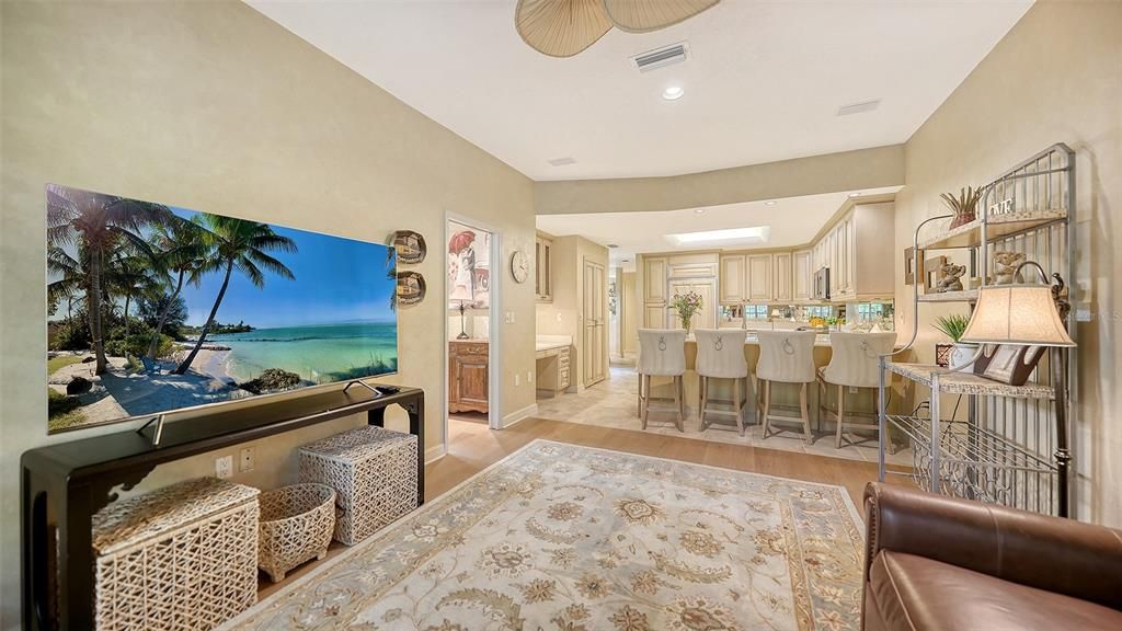 En Venta: $829,000 (3 camas, 3 baños, 3217 Pies cuadrados)
