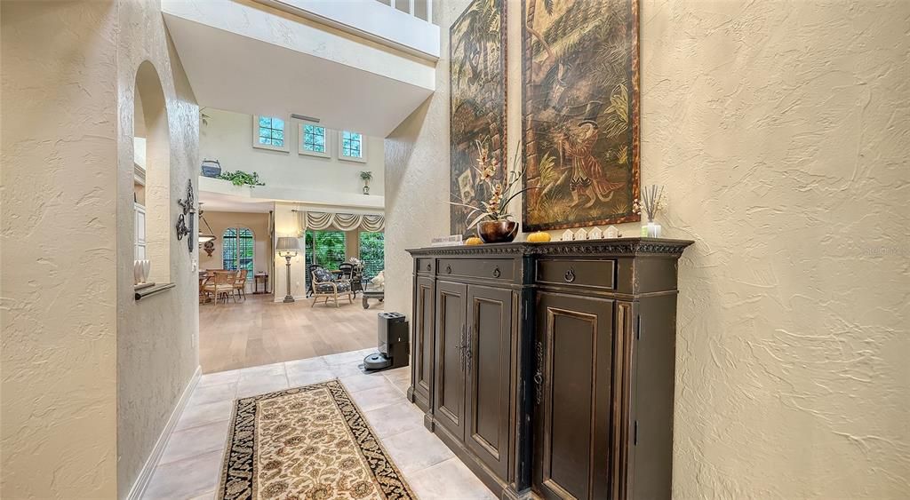 En Venta: $829,000 (3 camas, 3 baños, 3217 Pies cuadrados)