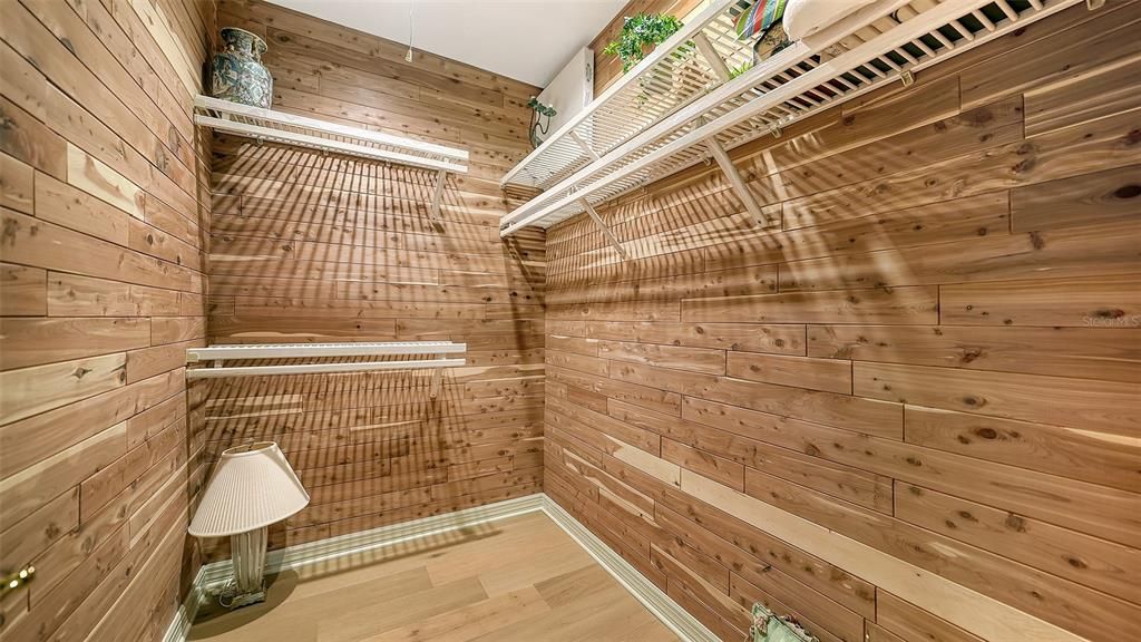 En Venta: $829,000 (3 camas, 3 baños, 3217 Pies cuadrados)