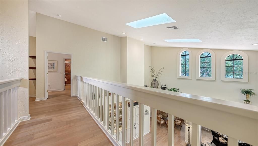 En Venta: $829,000 (3 camas, 3 baños, 3217 Pies cuadrados)