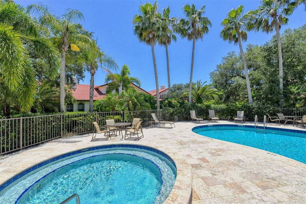 En Venta: $829,000 (3 camas, 3 baños, 3217 Pies cuadrados)