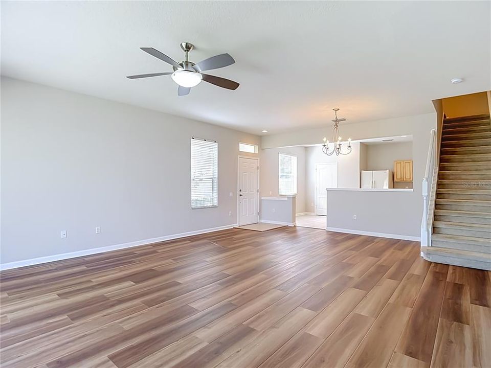 For Rent: $2,300 (3 beds, 2 baths, 1790 Square Feet)