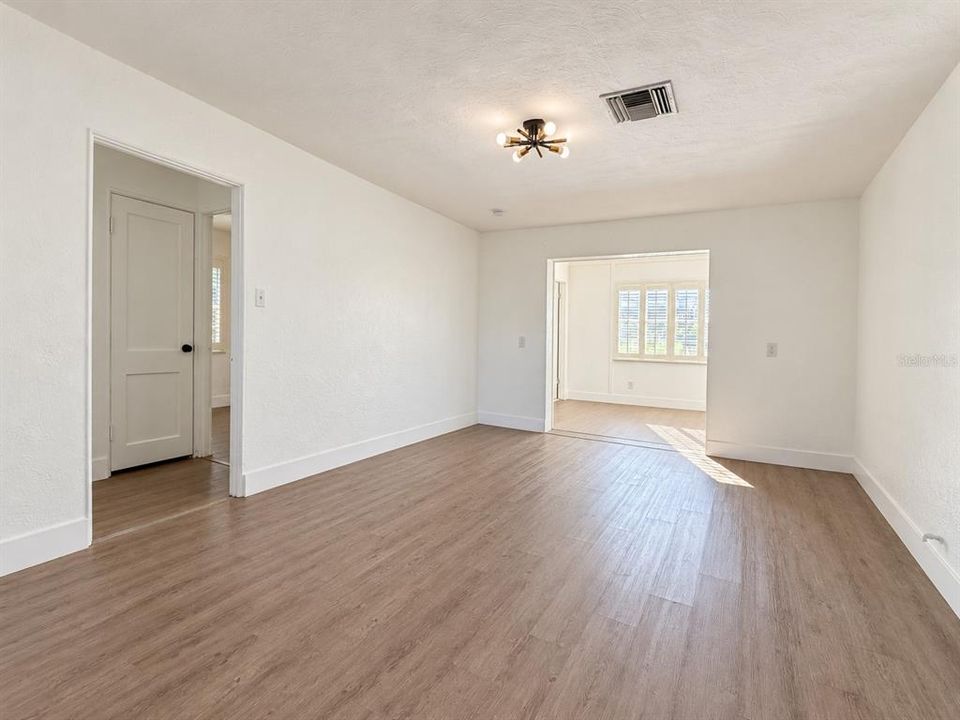 В аренду: $1,995 (3 спален, 2 ванн, 1627 Квадратных фут)