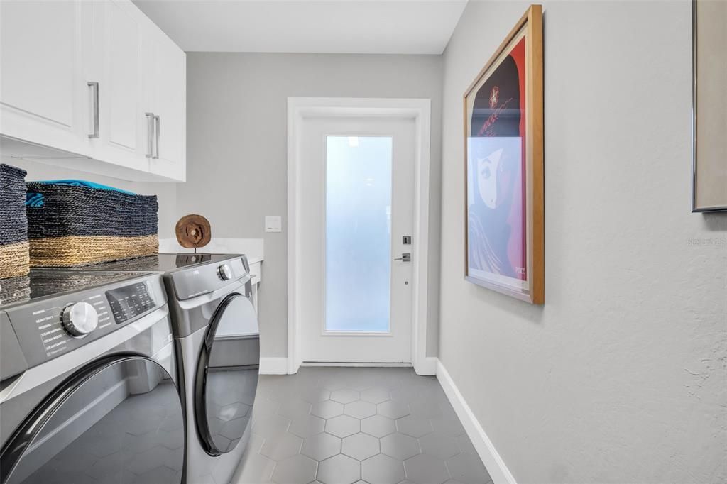En Venta: $775,000 (3 camas, 2 baños, 1786 Pies cuadrados)