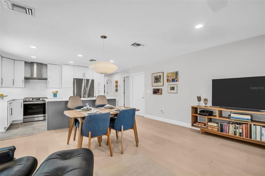 En Venta: $775,000 (3 camas, 2 baños, 1786 Pies cuadrados)