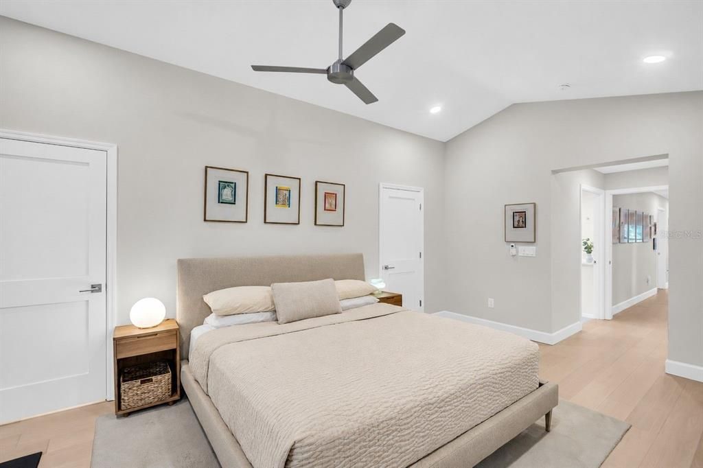 En Venta: $775,000 (3 camas, 2 baños, 1786 Pies cuadrados)