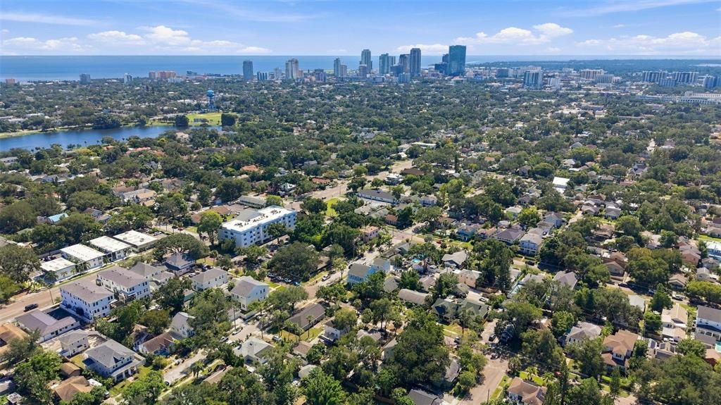 En Venta: $775,000 (3 camas, 2 baños, 1786 Pies cuadrados)