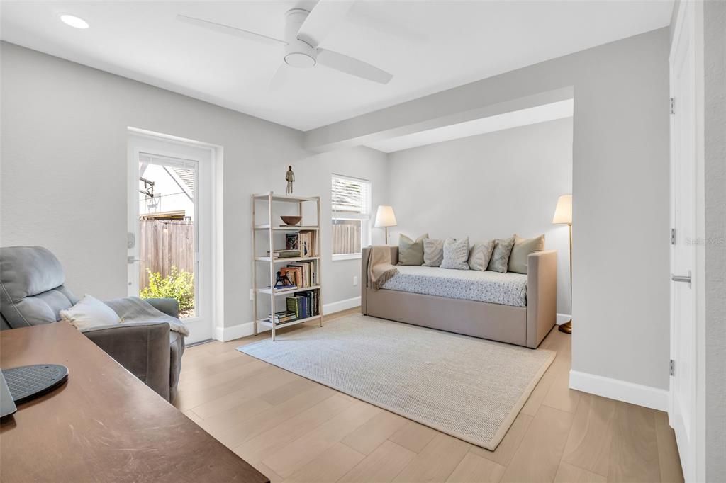 En Venta: $775,000 (3 camas, 2 baños, 1786 Pies cuadrados)