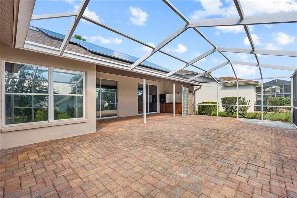 For Rent: $2,300 (3 beds, 2 baths, 2142 Square Feet)